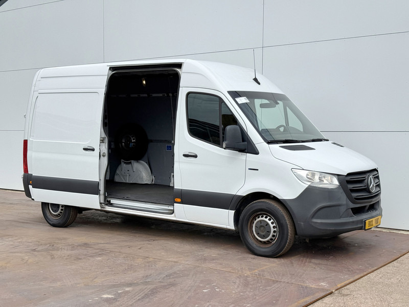Mercedes-Benz eSprinter 312 - Binnenkort verwacht! L2H2 100% Elektrisch 55kWh 168km WLTP 80kw Snelladen Climate Control Camera Stoelverwarming - Furgon, Električno dostavno vozilo: slika Mercedes-Benz eSprinter 312 - Binnenkort verwacht! L2H2 100% Elektrisch 55kWh 168km WLTP 80kw Snelladen Climate Control Camera Stoelverwarming - Furgon, Električno dostavno vozilo Mercedes-Benz eSprinter 312 - Binnenkort verwacht! L2H2 100% Elektrisch 55kWh 168km WLTP 80kw Snelladen Climate Control Camera Stoelverwarming - Furgon, Električno dostavno vozilo: slika Mercedes-Benz eSprinter 312 - Binnenkort verwacht! L2H2 100% Elektrisch 55kWh 168km WLTP 80kw Snelladen Climate Control Camera Stoelverwarming - Furgon, Električno dostavno vozilo