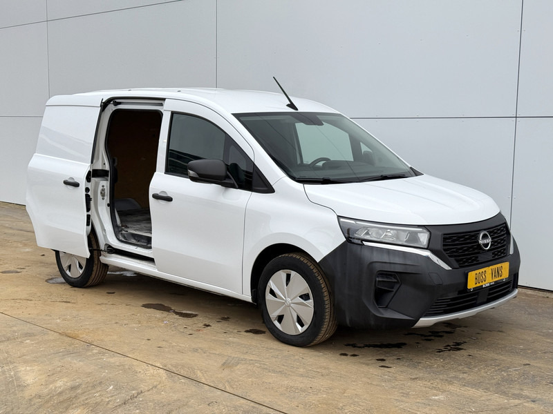 Nissan Townstar 1.3 TCe 130PK **Benzine** L1 LED Airco Cruise Control Trekhaak Parkeersensoren - Mali kombi: slika Nissan Townstar 1.3 TCe 130PK **Benzine** L1 LED Airco Cruise Control Trekhaak Parkeersensoren - Mali kombi Nissan Townstar 1.3 TCe 130PK **Benzine** L1 LED Airco Cruise Control Trekhaak Parkeersensoren - Mali kombi: slika Nissan Townstar 1.3 TCe 130PK **Benzine** L1 LED Airco Cruise Control Trekhaak Parkeersensoren - Mali kombi