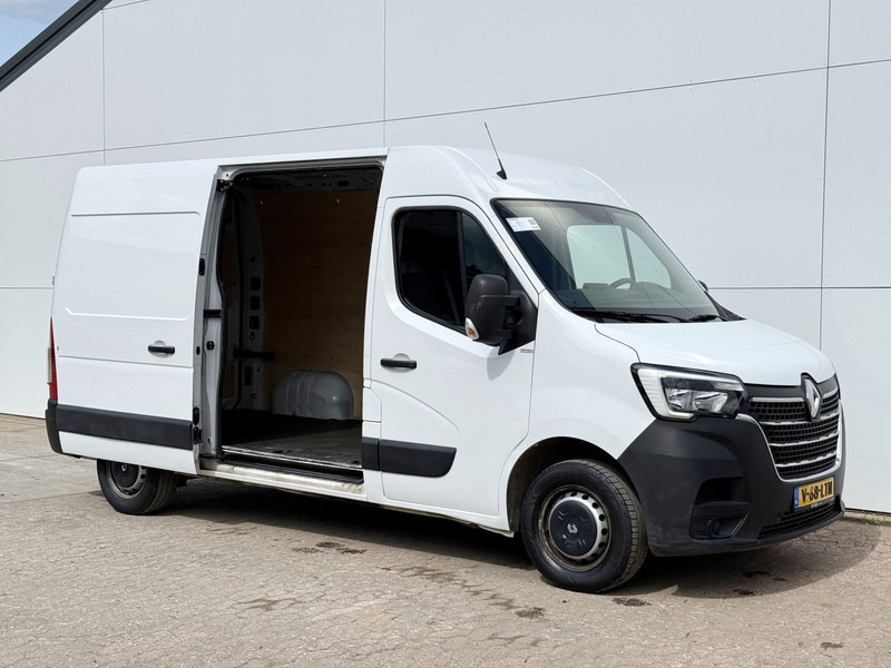 Renault Master T33 2.3 DCI 135PK L2H2 Airco Cruise Control Parkeersensoren LED - Mali kombi: slika Renault Master T33 2.3 DCI 135PK L2H2 Airco Cruise Control Parkeersensoren LED - Mali kombi Renault Master T33 2.3 DCI 135PK L2H2 Airco Cruise Control Parkeersensoren LED - Mali kombi: slika Renault Master T33 2.3 DCI 135PK L2H2 Airco Cruise Control Parkeersensoren LED - Mali kombi