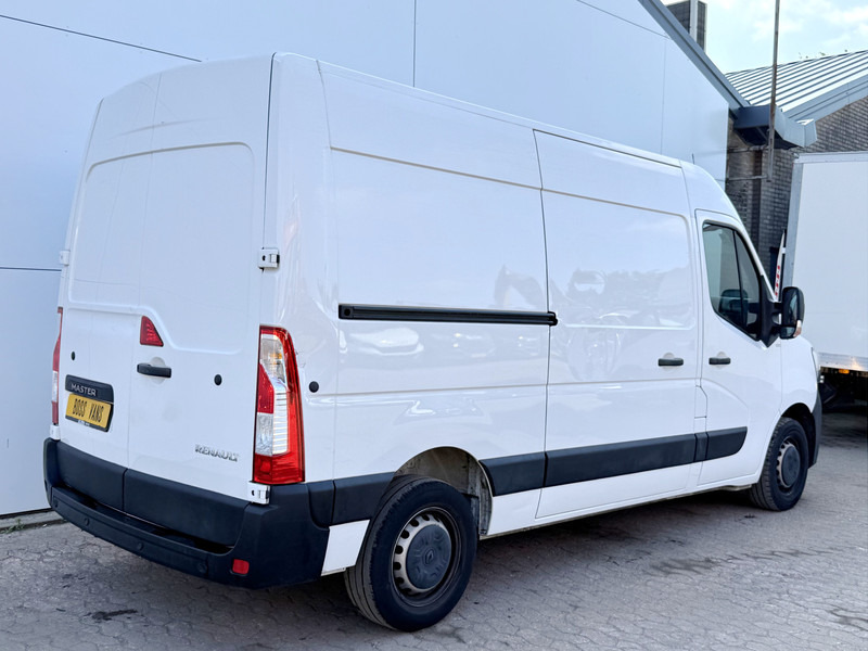 Renault Master T33 2.3 DCI 135PK L2H2 Airco Cruise Control Parkeersensoren - Mali kombi: slika Renault Master T33 2.3 DCI 135PK L2H2 Airco Cruise Control Parkeersensoren - Mali kombi Renault Master T33 2.3 DCI 135PK L2H2 Airco Cruise Control Parkeersensoren - Mali kombi: slika Renault Master T33 2.3 DCI 135PK L2H2 Airco Cruise Control Parkeersensoren - Mali kombi