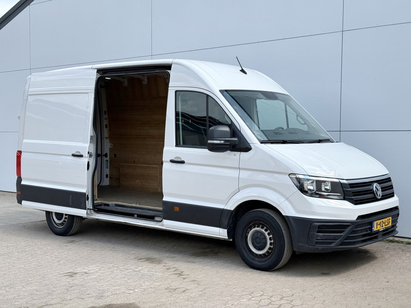 Volkswagen Crafter 2.0 TDI 140PK L3H3 Airco Cruise Control Carplay Parkeersensoren voor achter - Furgon: slika Volkswagen Crafter 2.0 TDI 140PK L3H3 Airco Cruise Control Carplay Parkeersensoren voor achter - Furgon Volkswagen Crafter 2.0 TDI 140PK L3H3 Airco Cruise Control Carplay Parkeersensoren voor achter - Furgon: slika Volkswagen Crafter 2.0 TDI 140PK L3H3 Airco Cruise Control Carplay Parkeersensoren voor achter - Furgon