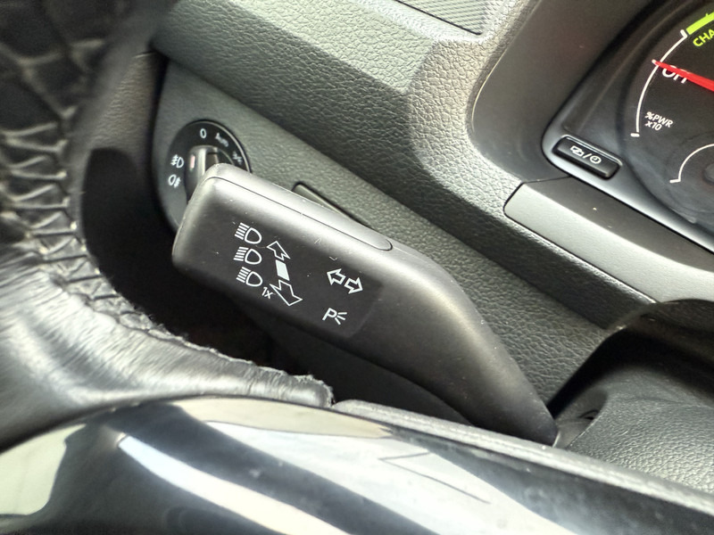 Mali kombi, Električno dostavno vozilo Volkswagen E-Caddy 113PK L2H1 Elektrisch Caddy ABT Maxi 37,3kWh 159km WLTP Trekhaak Airco Stoelverwarming Parkeersensoren Achter: slika Mali kombi, Električno dostavno vozilo Volkswagen E-Caddy 113PK L2H1 Elektrisch Caddy ABT Maxi 37,3kWh 159km WLTP Trekhaak Airco Stoelverwarming Parkeersensoren Achter