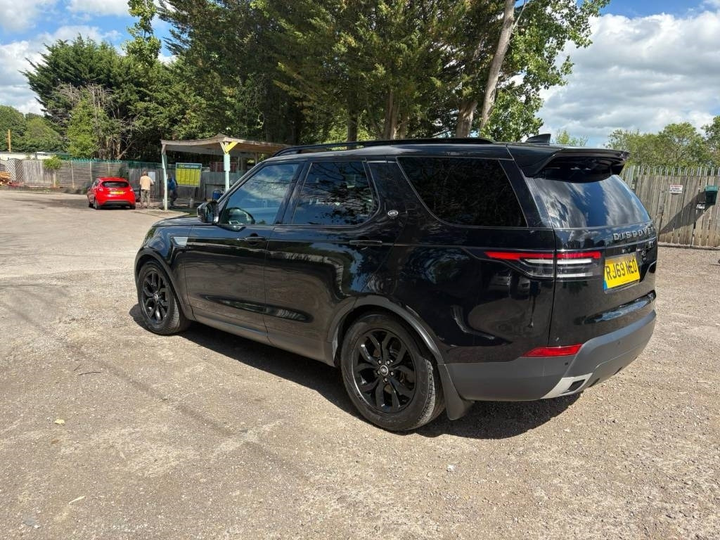 Land Rover Discovery - SUV: slika Land Rover Discovery - SUV Land Rover Discovery - SUV: slika Land Rover Discovery - SUV