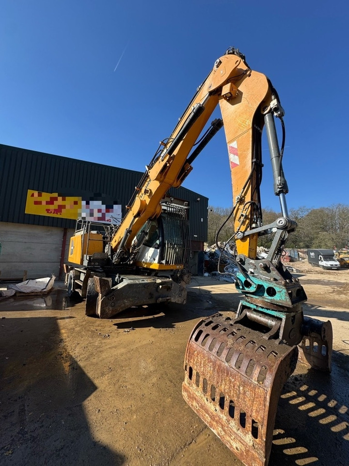 Liebherr LH 22 M - Stroj za rukovanje otpadom: slika Liebherr LH 22 M - Stroj za rukovanje otpadom Liebherr LH 22 M - Stroj za rukovanje otpadom: slika Liebherr LH 22 M - Stroj za rukovanje otpadom