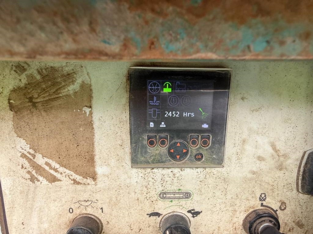 PowerScreen Warrior 1400 X - Screener: slika PowerScreen Warrior 1400 X - Screener PowerScreen Warrior 1400 X - Screener: slika PowerScreen Warrior 1400 X - Screener