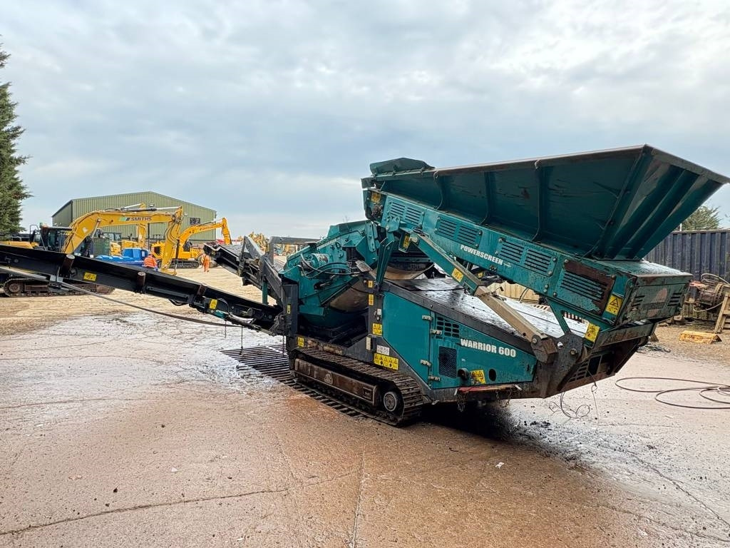 PowerScreen Warrior 600 - Screener: slika PowerScreen Warrior 600 - Screener PowerScreen Warrior 600 - Screener: slika PowerScreen Warrior 600 - Screener
