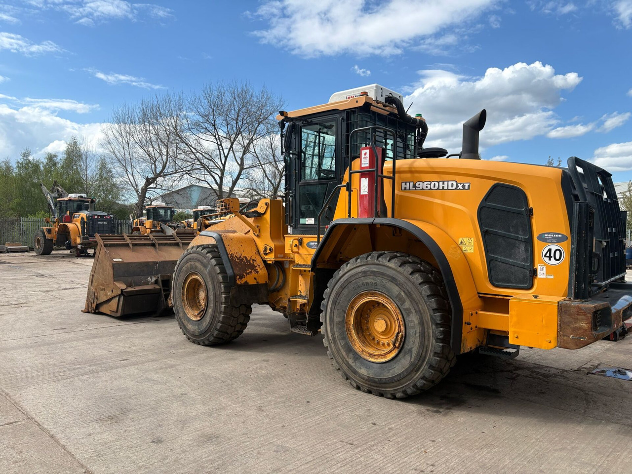 Hyundai HL960HDXT - Utovarivač na kotačima: slika Hyundai HL960HDXT - Utovarivač na kotačima Hyundai HL960HDXT - Utovarivač na kotačima: slika Hyundai HL960HDXT - Utovarivač na kotačima