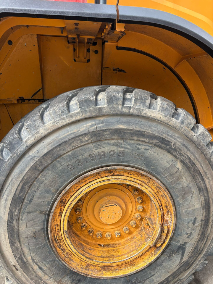 Hyundai HL960HDXT - Utovarivač na kotačima: slika Hyundai HL960HDXT - Utovarivač na kotačima Hyundai HL960HDXT - Utovarivač na kotačima: slika Hyundai HL960HDXT - Utovarivač na kotačima