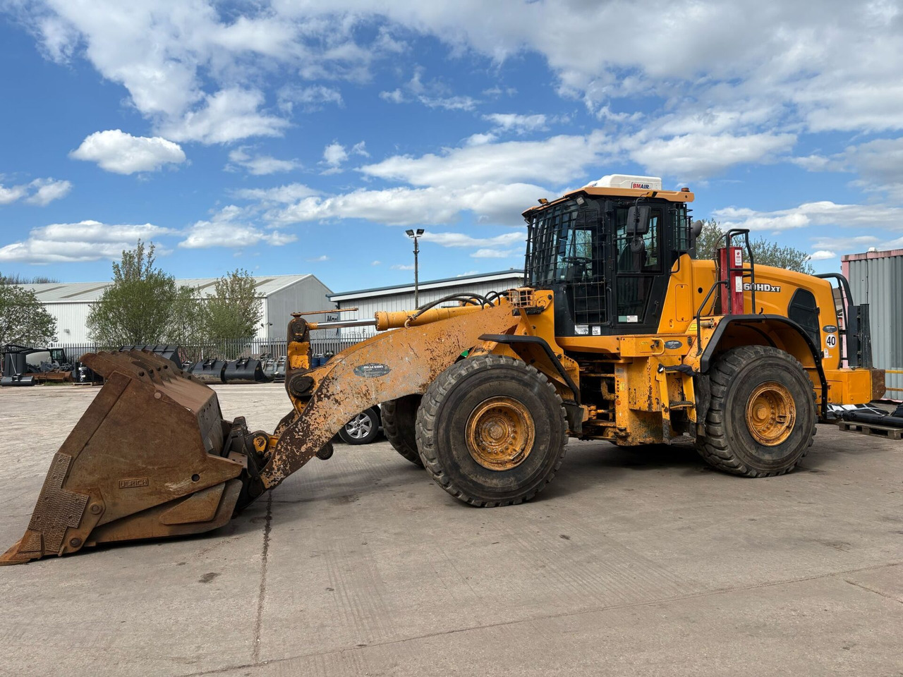 Hyundai HL960HDXT - Utovarivač na kotačima: slika Hyundai HL960HDXT - Utovarivač na kotačima Hyundai HL960HDXT - Utovarivač na kotačima: slika Hyundai HL960HDXT - Utovarivač na kotačima