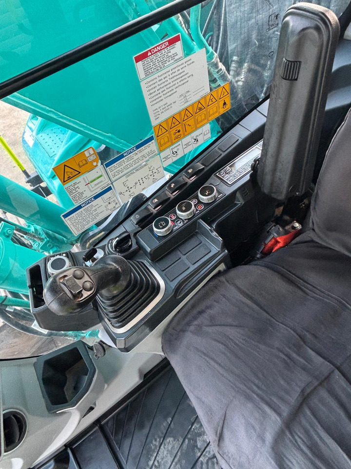 Bager gusjeničar Kobelco SK130LC-11: slika Bager gusjeničar Kobelco SK130LC-11 Bager gusjeničar Kobelco SK130LC-11: slika Bager gusjeničar Kobelco SK130LC-11