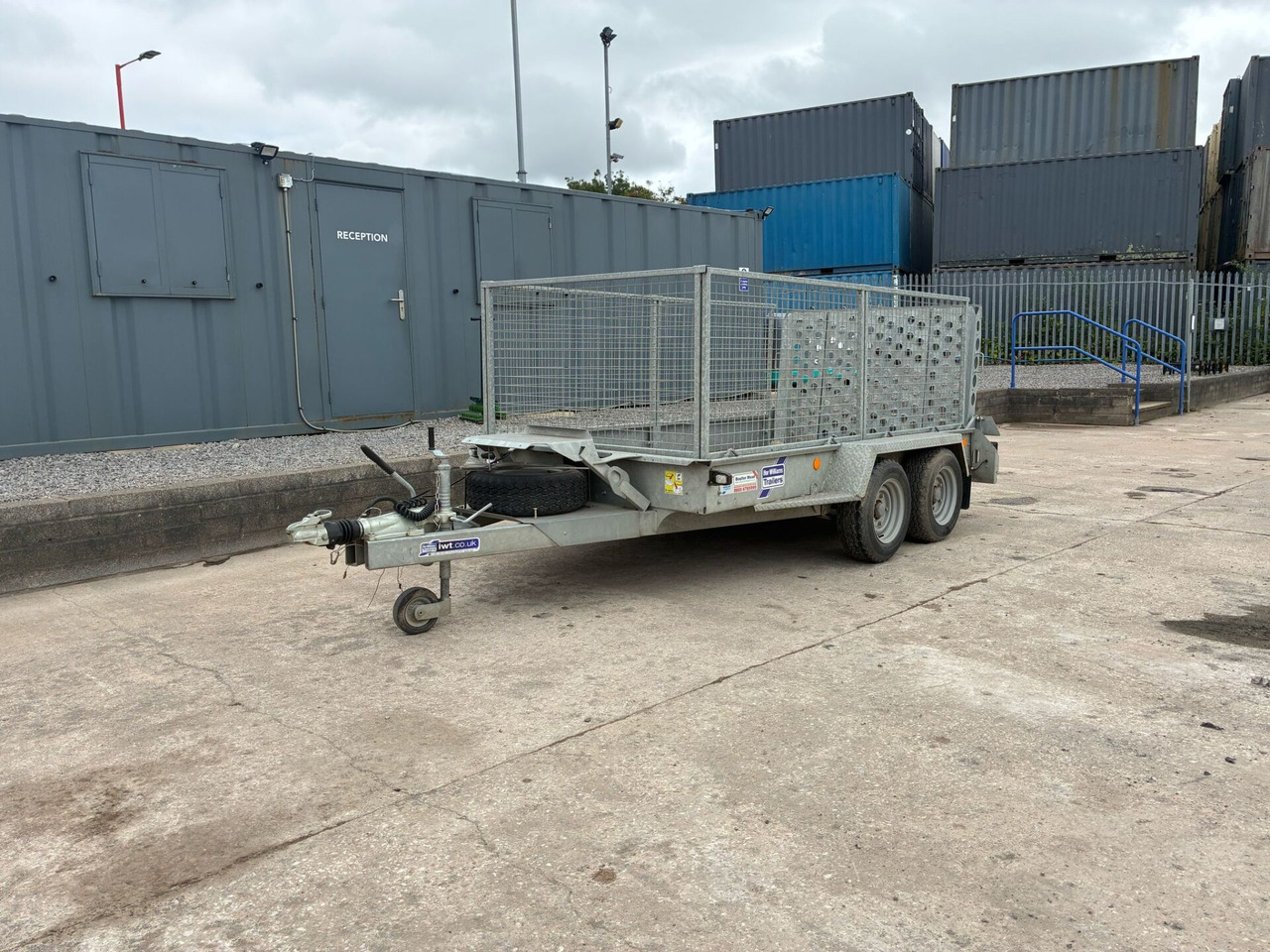 Prikolica plato/ Otvoreni sanduk New and Unused Ifor Williams GH1054BT: slika Prikolica plato/ Otvoreni sanduk New and Unused Ifor Williams GH1054BT