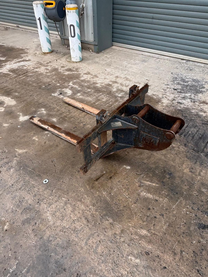 Titus Pallet Forks - Priključak za Građevinski strojevi: slika Titus Pallet Forks - Priključak za Građevinski strojevi Titus Pallet Forks - Priključak za Građevinski strojevi: slika Titus Pallet Forks - Priključak za Građevinski strojevi
