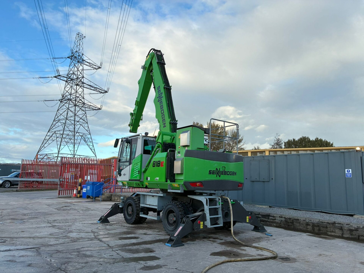 Sennebogen 818E Electric - Stroj za rukovanje otpadom: slika Sennebogen 818E Electric - Stroj za rukovanje otpadom Sennebogen 818E Electric - Stroj za rukovanje otpadom: slika Sennebogen 818E Electric - Stroj za rukovanje otpadom