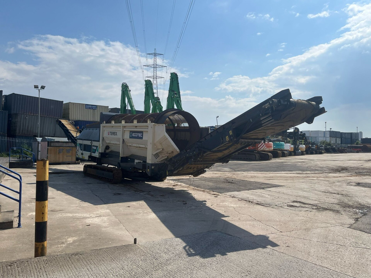 Terex Phoenix 2100T - Screener: slika Terex Phoenix 2100T - Screener Terex Phoenix 2100T - Screener: slika Terex Phoenix 2100T - Screener
