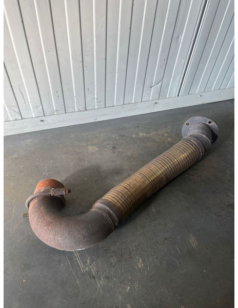 Liebherr A904 Li/A904C Li/R904/R904C - Ispušna cijev: slika Liebherr A904 Li/A904C Li/R904/R904C - Ispušna cijev Liebherr A904 Li/A904C Li/R904/R904C - Ispušna cijev: slika Liebherr A904 Li/A904C Li/R904/R904C - Ispušna cijev