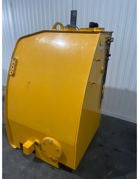 Liebherr - Spremnik goriva: slika Liebherr - Spremnik goriva Liebherr - Spremnik goriva: slika Liebherr - Spremnik goriva