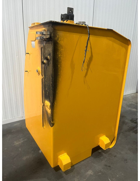 Liebherr - Spremnik goriva: slika Liebherr - Spremnik goriva Liebherr - Spremnik goriva: slika Liebherr - Spremnik goriva