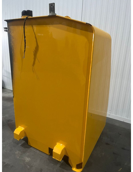 Liebherr - Spremnik goriva: slika Liebherr - Spremnik goriva Liebherr - Spremnik goriva: slika Liebherr - Spremnik goriva