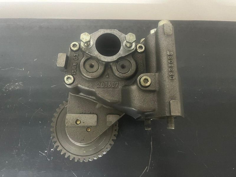 Liebherr P964 , R974 ,R964 - Pumpa ulja: slika Liebherr P964 , R974 ,R964 - Pumpa ulja Liebherr P964 , R974 ,R964 - Pumpa ulja: slika Liebherr P964 , R974 ,R964 - Pumpa ulja
