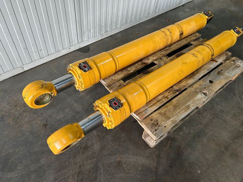 Liebherr R914B / A904C Li / LH24 M / LH26 M / A914 Li / A914B Li / R914 / R904C / LH26 EC - Hidraulični cilindar: slika Liebherr R914B / A904C Li / LH24 M / LH26 M / A914 Li / A914B Li / R914 / R904C / LH26 EC - Hidraulični cilindar Liebherr R914B / A904C Li / LH24 M / LH26 M / A914 Li / A914B Li / R914 / R904C / LH26 EC - Hidraulični cilindar: slika Liebherr R914B / A904C Li / LH24 M / LH26 M / A914 Li / A914B Li / R914 / R904C / LH26 EC - Hidraulični cilindar