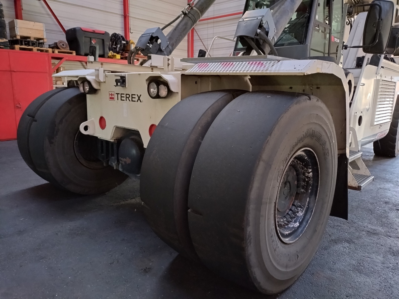 TEREX TFC 46M HC DRY - Dohvatni viličar: slika TEREX TFC 46M HC DRY - Dohvatni viličar TEREX TFC 46M HC DRY - Dohvatni viličar: slika TEREX TFC 46M HC DRY - Dohvatni viličar