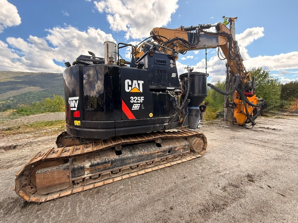 CAT 325 FL CR - Bager: slika CAT 325 FL CR - Bager CAT 325 FL CR - Bager: slika CAT 325 FL CR - Bager