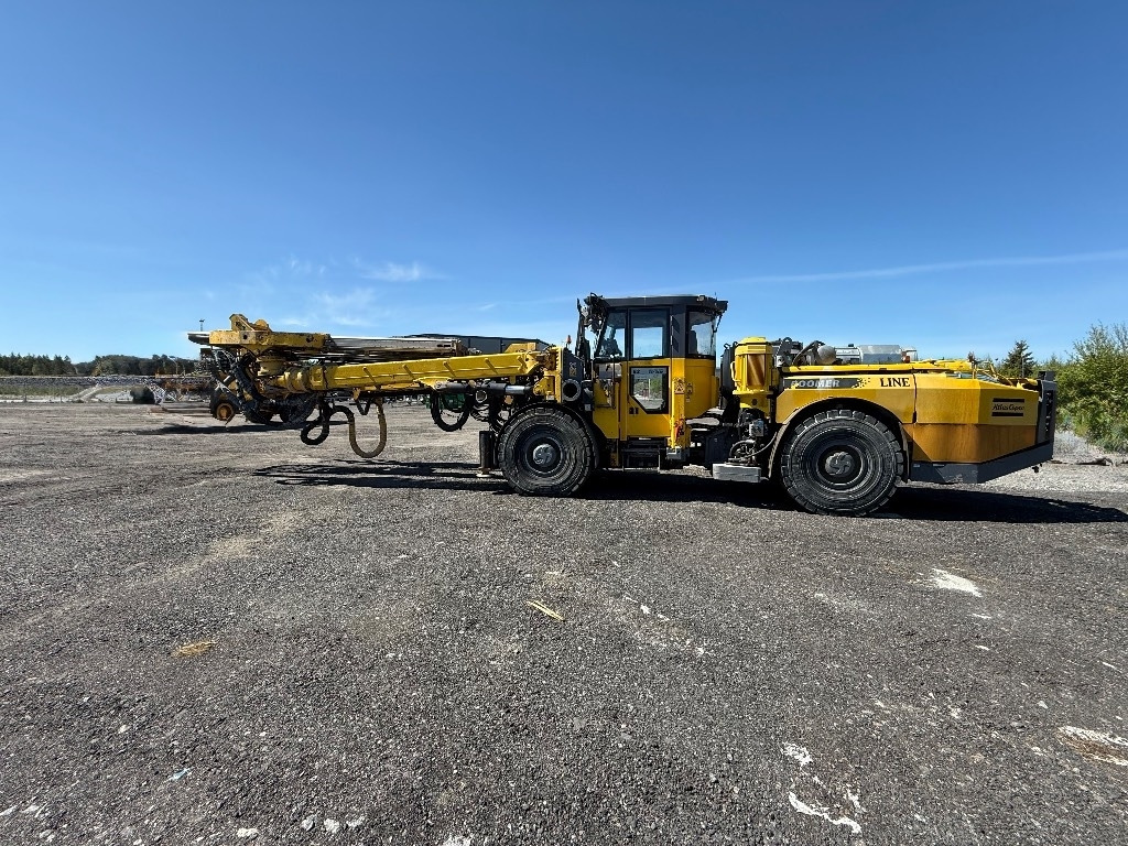 Epiroc BOOMER E2C - Stroj za bušenje tunela: slika Epiroc BOOMER E2C - Stroj za bušenje tunela Epiroc BOOMER E2C - Stroj za bušenje tunela: slika Epiroc BOOMER E2C - Stroj za bušenje tunela