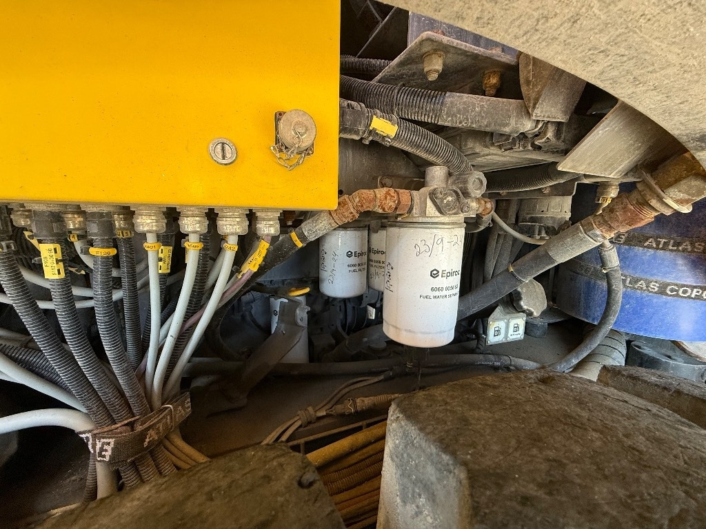 Epiroc BOOMER E2C - Stroj za bušenje tunela: slika Epiroc BOOMER E2C - Stroj za bušenje tunela Epiroc BOOMER E2C - Stroj za bušenje tunela: slika Epiroc BOOMER E2C - Stroj za bušenje tunela