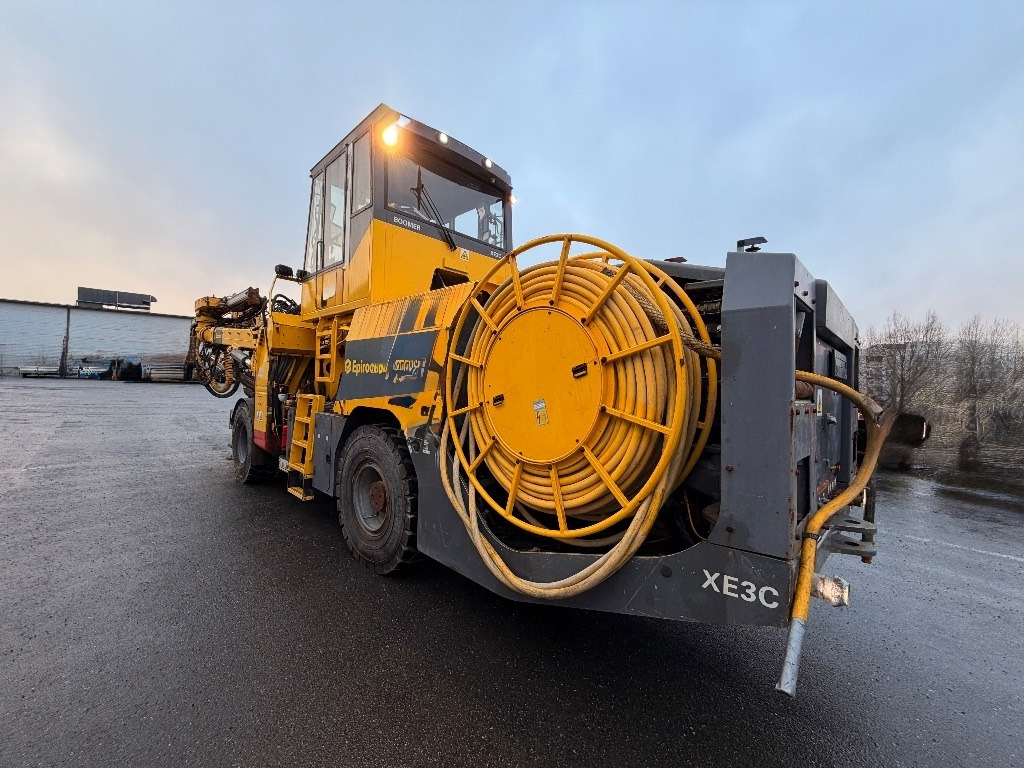 Epiroc Boomer XE3C - Platforma za bušenje: slika Epiroc Boomer XE3C - Platforma za bušenje Epiroc Boomer XE3C - Platforma za bušenje: slika Epiroc Boomer XE3C - Platforma za bušenje