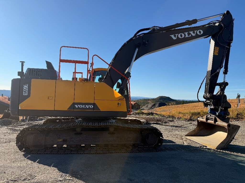 Volvo EC220EL - Bager gusjeničar: slika Volvo EC220EL - Bager gusjeničar Volvo EC220EL - Bager gusjeničar: slika Volvo EC220EL - Bager gusjeničar