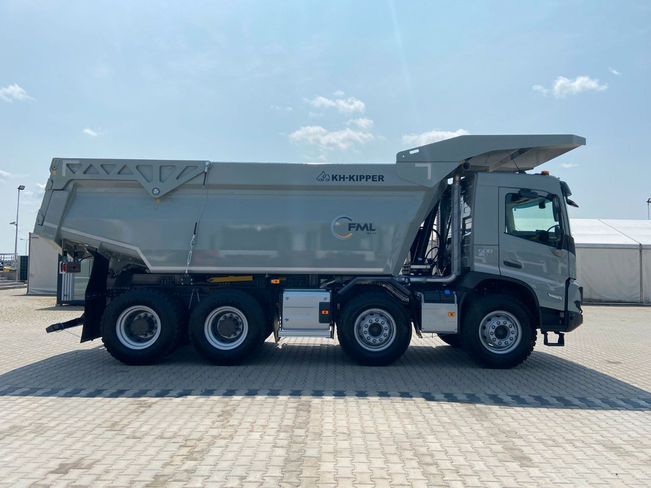 Volvo FMX 500 8x4 FML MINE KIPPER 23M3 - Kiper: slika Volvo FMX 500 8x4 FML MINE KIPPER 23M3 - Kiper Volvo FMX 500 8x4 FML MINE KIPPER 23M3 - Kiper: slika Volvo FMX 500 8x4 FML MINE KIPPER 23M3 - Kiper