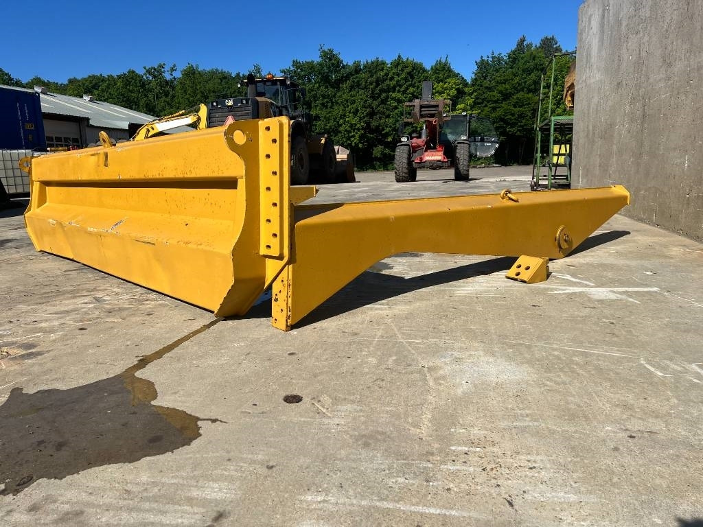 CAT TAILGATE CAT 735 - Stražnje dizalo: slika CAT TAILGATE CAT 735 - Stražnje dizalo CAT TAILGATE CAT 735 - Stražnje dizalo: slika CAT TAILGATE CAT 735 - Stražnje dizalo