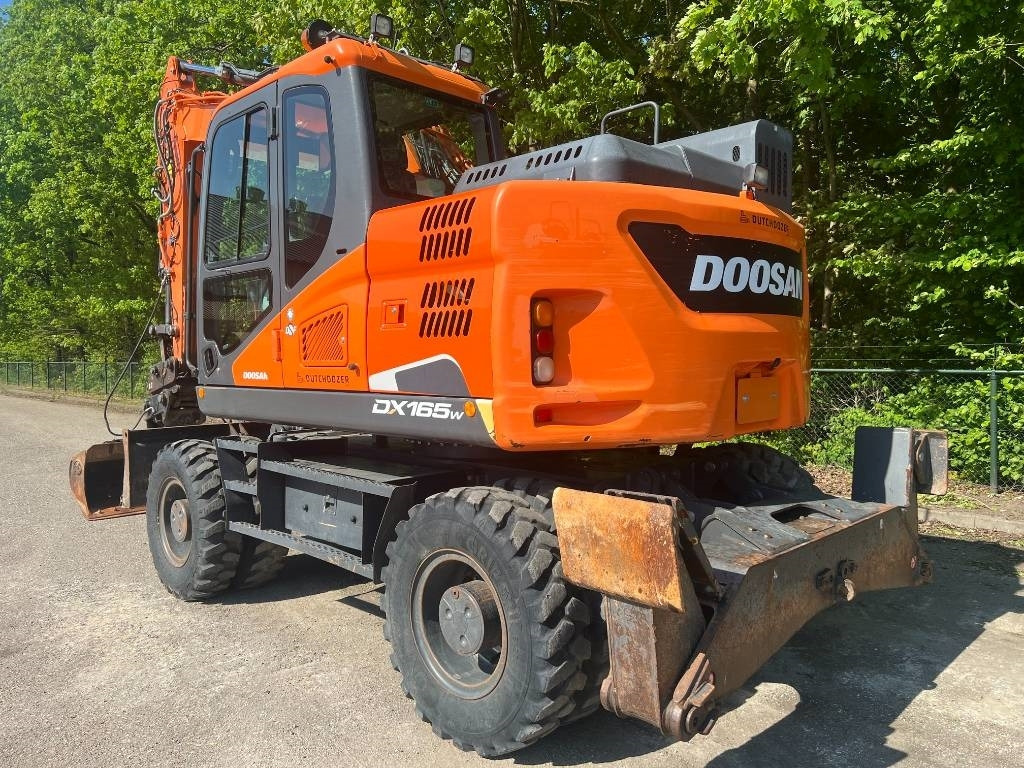 Doosan DX 165 W-5 - Bager na kotačima: slika Doosan DX 165 W-5 - Bager na kotačima Doosan DX 165 W-5 - Bager na kotačima: slika Doosan DX 165 W-5 - Bager na kotačima