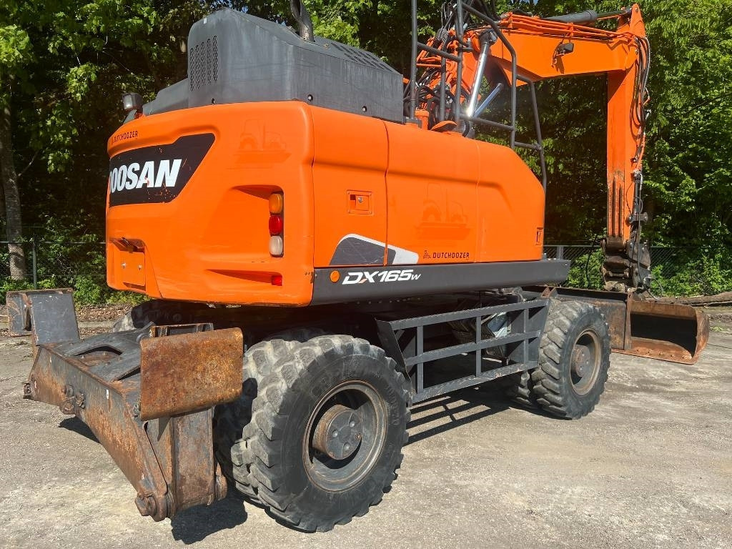 Doosan DX 165 W-5 - Bager na kotačima: slika Doosan DX 165 W-5 - Bager na kotačima Doosan DX 165 W-5 - Bager na kotačima: slika Doosan DX 165 W-5 - Bager na kotačima
