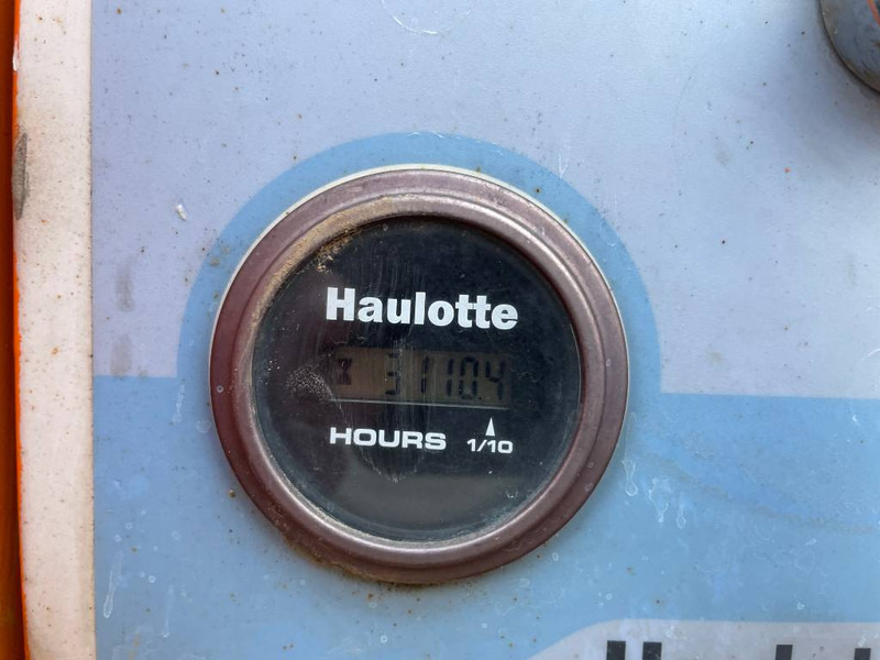 Haulotte H 12 SX - Škarasta podizna platforma: slika Haulotte H 12 SX - Škarasta podizna platforma Haulotte H 12 SX - Škarasta podizna platforma: slika Haulotte H 12 SX - Škarasta podizna platforma