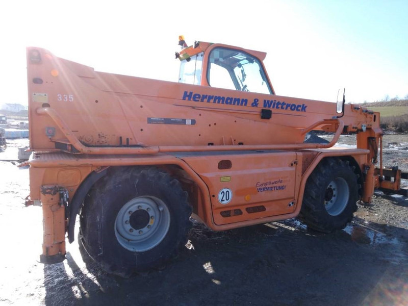 Merlo Roto 45.21 MCSS - Teleskopski rukovatelj: slika Merlo Roto 45.21 MCSS - Teleskopski rukovatelj Merlo Roto 45.21 MCSS - Teleskopski rukovatelj: slika Merlo Roto 45.21 MCSS - Teleskopski rukovatelj