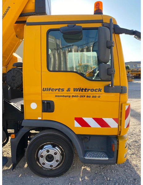 Ruthmann T 330 - Podizna platforma montirana na kamion: slika Ruthmann T 330 - Podizna platforma montirana na kamion Ruthmann T 330 - Podizna platforma montirana na kamion: slika Ruthmann T 330 - Podizna platforma montirana na kamion