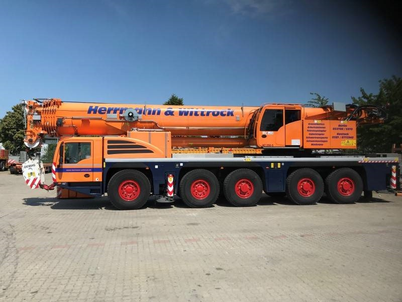 Terex Demag AC 250-5 - Autodizalica za sve terene: slika Terex Demag AC 250-5 - Autodizalica za sve terene Terex Demag AC 250-5 - Autodizalica za sve terene: slika Terex Demag AC 250-5 - Autodizalica za sve terene