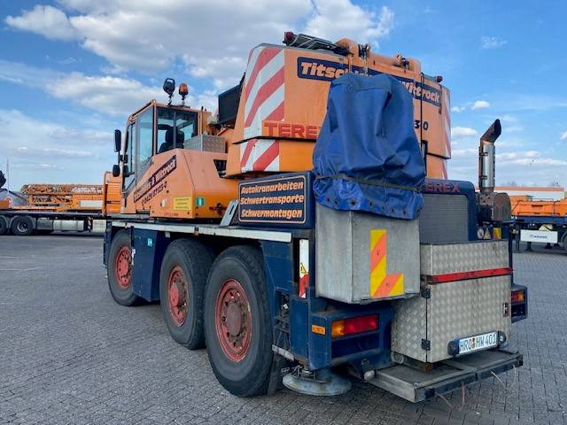 Terex Demag AC 40-1 - Autodizalica za sve terene: slika Terex Demag AC 40-1 - Autodizalica za sve terene Terex Demag AC 40-1 - Autodizalica za sve terene: slika Terex Demag AC 40-1 - Autodizalica za sve terene