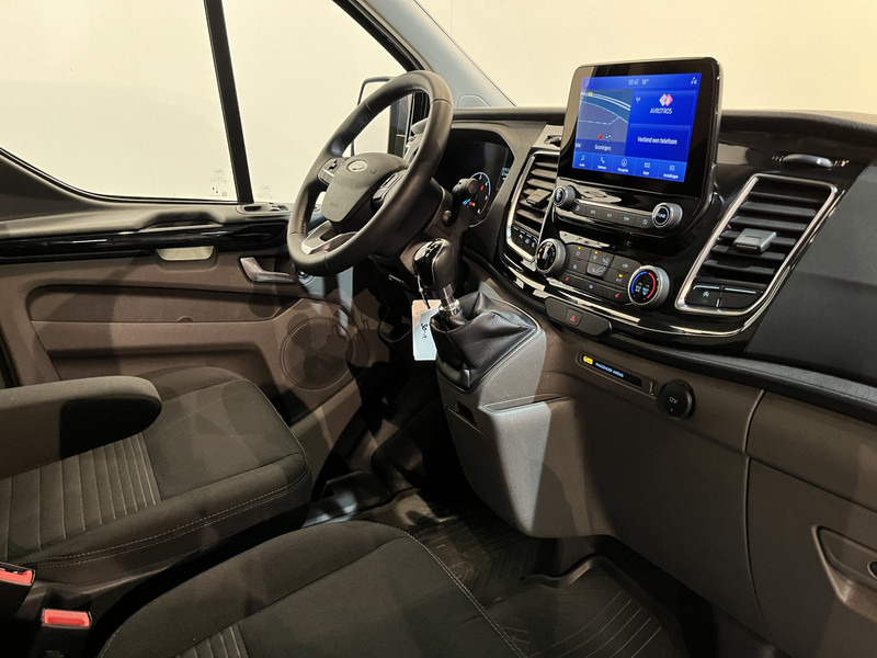 Ford Transit Custom 2.0 TDCI L2H1 Limited 130 PK / Euro 6 / Airco / Cruise Control / CarPlay / PDC / Navigatie / 3-Zits / 16.200 KM !! / BPM VRIJ !! - Mali kombi: slika Ford Transit Custom 2.0 TDCI L2H1 Limited 130 PK / Euro 6 / Airco / Cruise Control / CarPlay / PDC / Navigatie / 3-Zits / 16.200 KM !! / BPM VRIJ !! - Mali kombi Ford Transit Custom 2.0 TDCI L2H1 Limited 130 PK / Euro 6 / Airco / Cruise Control / CarPlay / PDC / Navigatie / 3-Zits / 16.200 KM !! / BPM VRIJ !! - Mali kombi: slika Ford Transit Custom 2.0 TDCI L2H1 Limited 130 PK / Euro 6 / Airco / Cruise Control / CarPlay / PDC / Navigatie / 3-Zits / 16.200 KM !! / BPM VRIJ !! - Mali kombi