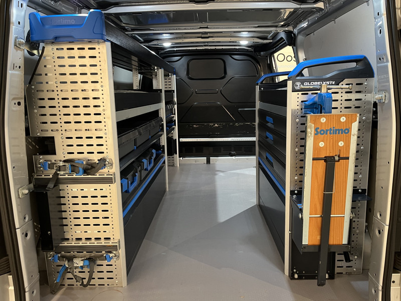 Mali kombi Ford Transit Custom 300 2.0 TDCI L2H1 Trend 130 PK Servicebus / Sortimo Inrichting / Euro 6 / Airco / Cruise Control / Klep / PDC / 3-Zits: slika Mali kombi Ford Transit Custom 300 2.0 TDCI L2H1 Trend 130 PK Servicebus / Sortimo Inrichting / Euro 6 / Airco / Cruise Control / Klep / PDC / 3-Zits