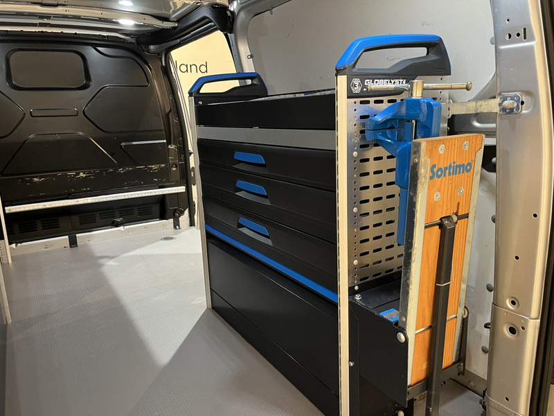 Mali kombi Ford Transit Custom 300 2.0 TDCI L2H1 Trend 130 PK Servicebus / Sortimo Inrichting / Euro 6 / Airco / Cruise Control / Klep / PDC / 3-Zits: slika Mali kombi Ford Transit Custom 300 2.0 TDCI L2H1 Trend 130 PK Servicebus / Sortimo Inrichting / Euro 6 / Airco / Cruise Control / Klep / PDC / 3-Zits