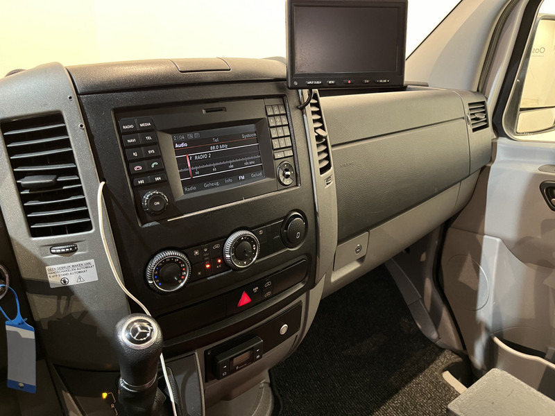 Furgon Mercedes-Benz Sprinter 314 CDI L2H2 Automaat / Euro 6 / Servicebus  / Bott inrichting / 220V / Airco /: slika Furgon Mercedes-Benz Sprinter 314 CDI L2H2 Automaat / Euro 6 / Servicebus  / Bott inrichting / 220V / Airco /
