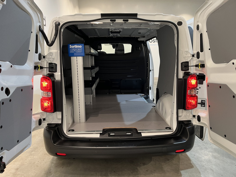 Opel Vivaro-e L2 75 kWh Servicebus / Sortimo Inrichting / 100% elektrisch !! / Airco / Cruise Control / CarPlay / Camera / Navigatie / 3-Zits / 3.800 KM !! - Mali kombi, Električno dostavno vozilo: slika Opel Vivaro-e L2 75 kWh Servicebus / Sortimo Inrichting / 100% elektrisch !! / Airco / Cruise Control / CarPlay / Camera / Navigatie / 3-Zits / 3.800 KM !! - Mali kombi, Električno dostavno vozilo Opel Vivaro-e L2 75 kWh Servicebus / Sortimo Inrichting / 100% elektrisch !! / Airco / Cruise Control / CarPlay / Camera / Navigatie / 3-Zits / 3.800 KM !! - Mali kombi, Električno dostavno vozilo: slika Opel Vivaro-e L2 75 kWh Servicebus / Sortimo Inrichting / 100% elektrisch !! / Airco / Cruise Control / CarPlay / Camera / Navigatie / 3-Zits / 3.800 KM !! - Mali kombi, Električno dostavno vozilo