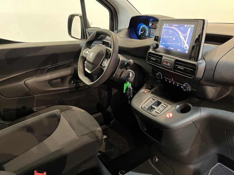 Peugeot e-Partner Premium Long 50 kWh / 100% Elektrisch / Airco / Cruise Control / PDC / Navigatie / CarPlay/ 2.500 KM !! - Mali kombi, Električno dostavno vozilo: slika Peugeot e-Partner Premium Long 50 kWh / 100% Elektrisch / Airco / Cruise Control / PDC / Navigatie / CarPlay/ 2.500 KM !! - Mali kombi, Električno dostavno vozilo Peugeot e-Partner Premium Long 50 kWh / 100% Elektrisch / Airco / Cruise Control / PDC / Navigatie / CarPlay/ 2.500 KM !! - Mali kombi, Električno dostavno vozilo: slika Peugeot e-Partner Premium Long 50 kWh / 100% Elektrisch / Airco / Cruise Control / PDC / Navigatie / CarPlay/ 2.500 KM !! - Mali kombi, Električno dostavno vozilo