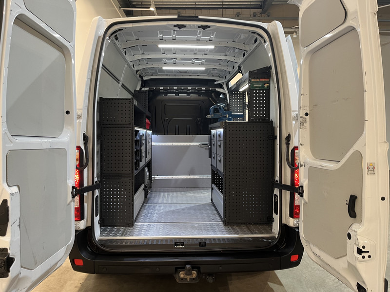 Renault Master 2.3 dCi L1H2 130 PK Servicebus / Modul-System Inrichting / Euro 6 / Airco / Cruise Control / Camera / Navigatie / Trekhaak / 73.900 KM !! - Furgon: slika Renault Master 2.3 dCi L1H2 130 PK Servicebus / Modul-System Inrichting / Euro 6 / Airco / Cruise Control / Camera / Navigatie / Trekhaak / 73.900 KM !! - Furgon Renault Master 2.3 dCi L1H2 130 PK Servicebus / Modul-System Inrichting / Euro 6 / Airco / Cruise Control / Camera / Navigatie / Trekhaak / 73.900 KM !! - Furgon: slika Renault Master 2.3 dCi L1H2 130 PK Servicebus / Modul-System Inrichting / Euro 6 / Airco / Cruise Control / Camera / Navigatie / Trekhaak / 73.900 KM !! - Furgon