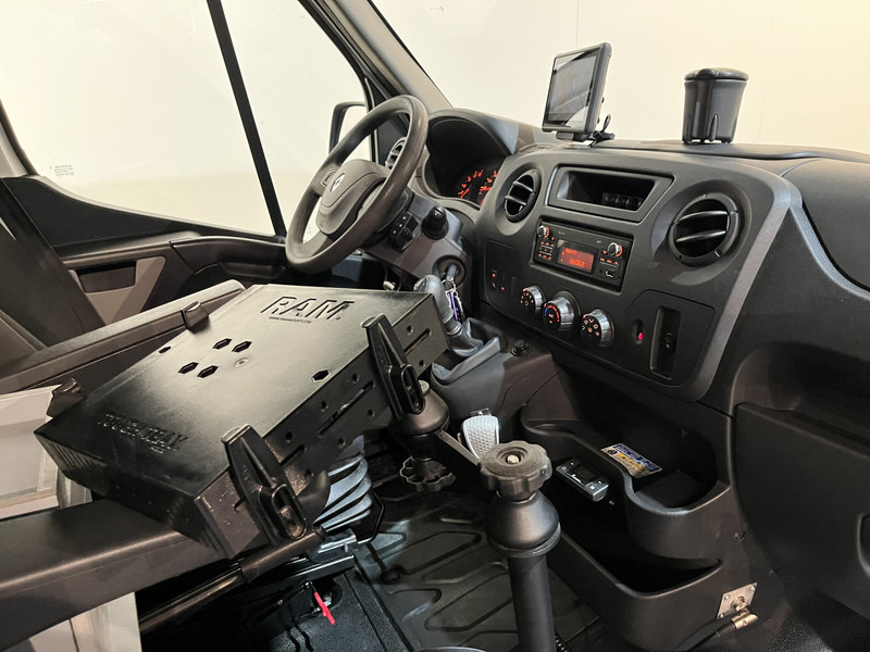 Renault Master 2.3 dCi L2H2 130 PK Servicebus / Aluca Inrichting / Euro 6 / Luchtvering / 220V. / Trekhaak / Airco / Cruise Control / Camera / 90.400 KM !! - Furgon: slika Renault Master 2.3 dCi L2H2 130 PK Servicebus / Aluca Inrichting / Euro 6 / Luchtvering / 220V. / Trekhaak / Airco / Cruise Control / Camera / 90.400 KM !! - Furgon Renault Master 2.3 dCi L2H2 130 PK Servicebus / Aluca Inrichting / Euro 6 / Luchtvering / 220V. / Trekhaak / Airco / Cruise Control / Camera / 90.400 KM !! - Furgon: slika Renault Master 2.3 dCi L2H2 130 PK Servicebus / Aluca Inrichting / Euro 6 / Luchtvering / 220V. / Trekhaak / Airco / Cruise Control / Camera / 90.400 KM !! - Furgon