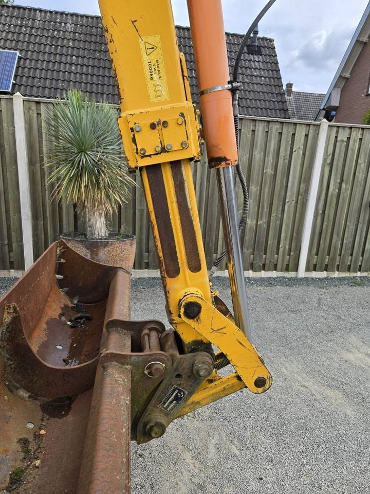 Fermec 860  - Rovokopač-utovarivač: slika Fermec 860  - Rovokopač-utovarivač Fermec 860  - Rovokopač-utovarivač: slika Fermec 860  - Rovokopač-utovarivač