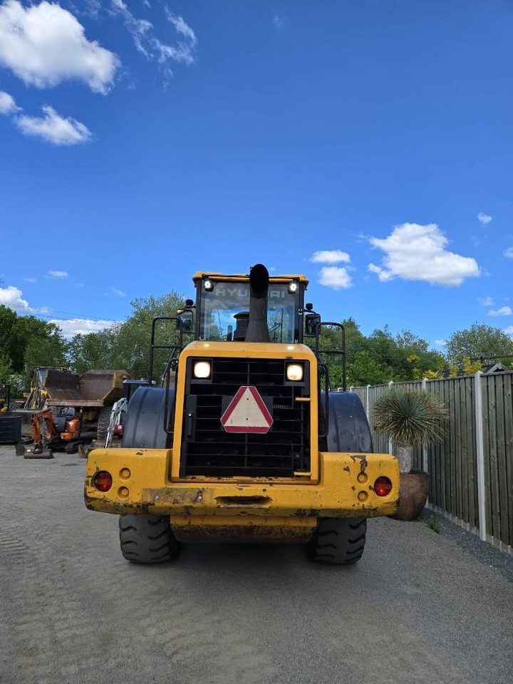 Hyundai HL 757-7 - Utovarivač na kotačima: slika Hyundai HL 757-7 - Utovarivač na kotačima Hyundai HL 757-7 - Utovarivač na kotačima: slika Hyundai HL 757-7 - Utovarivač na kotačima