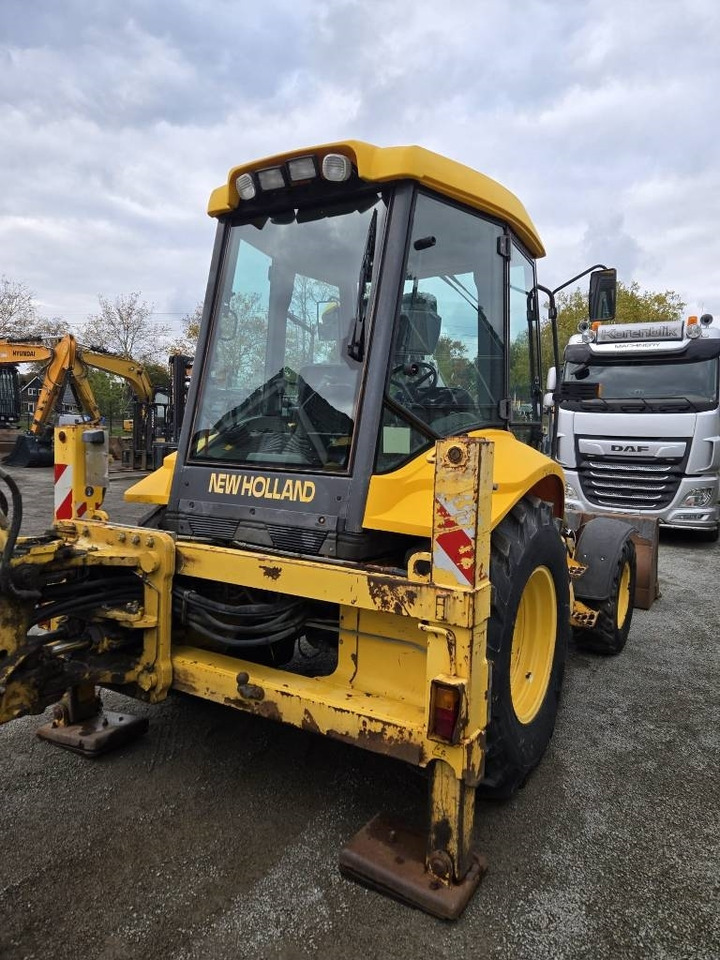 New Holland LB 95 B-4 PT  - Rovokopač-utovarivač: slika New Holland LB 95 B-4 PT  - Rovokopač-utovarivač New Holland LB 95 B-4 PT  - Rovokopač-utovarivač: slika New Holland LB 95 B-4 PT  - Rovokopač-utovarivač